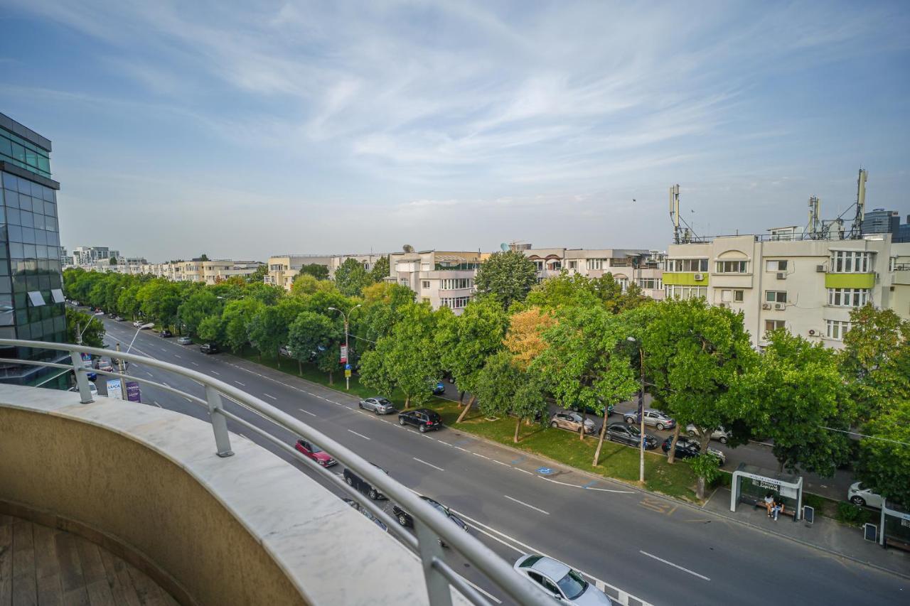 Penthouse With Huge Rooftop & Amazing City View Bukarest Kültér fotó
